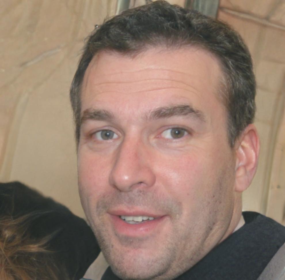 Лоренцо Марчетти, специалист по образованию